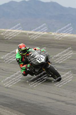 media/Nov-15-2025-Race Pace (Sat) [[8de605a2d8]]/Verified Riders/Bowl (1020am)/